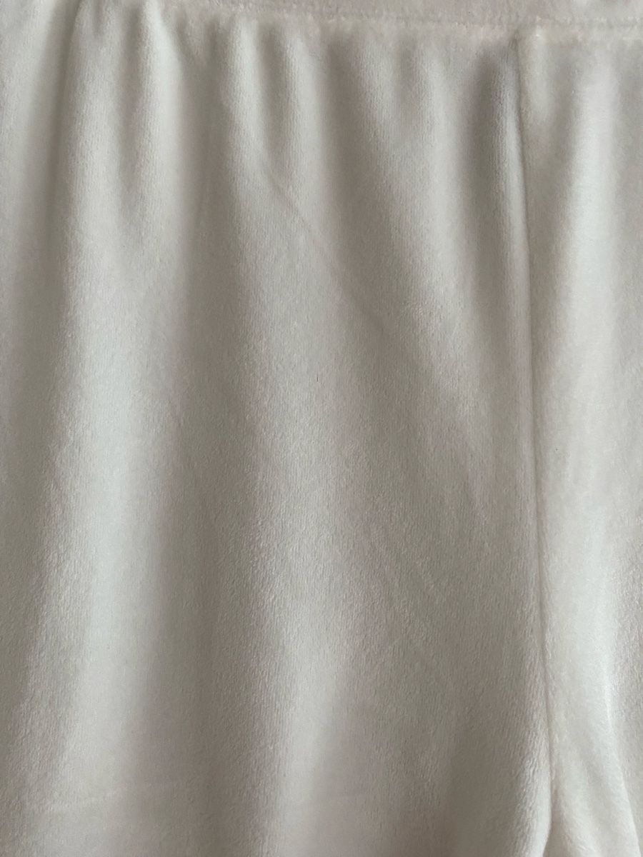 Pantaloni: Bequeme Hose Offwhite – Usato da Ennenda venduto da mar_kz98 1