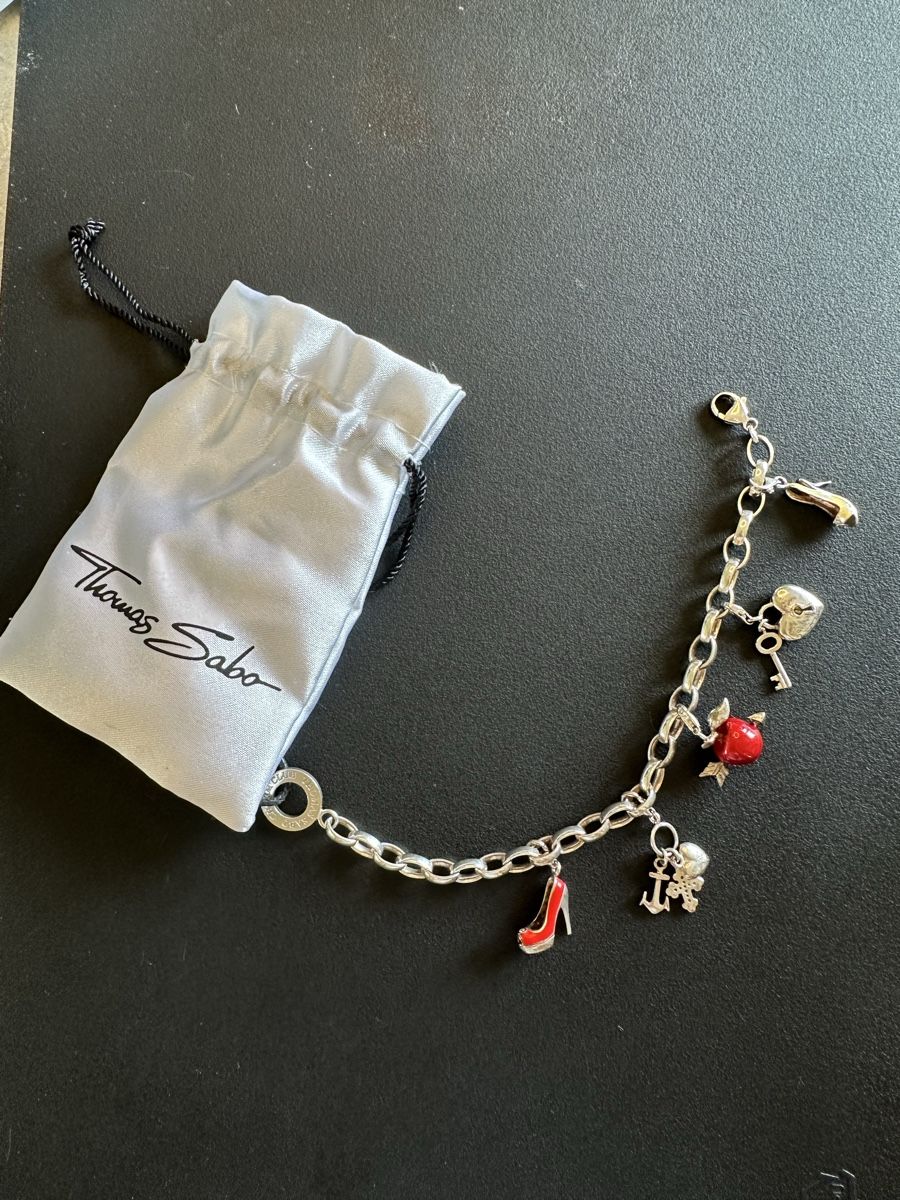 Thomas Sabo Bracciali & Braccialetti: Thomas Sabo Armband mit Charms – Usato da Küsnacht ZH venduto da adr_669g