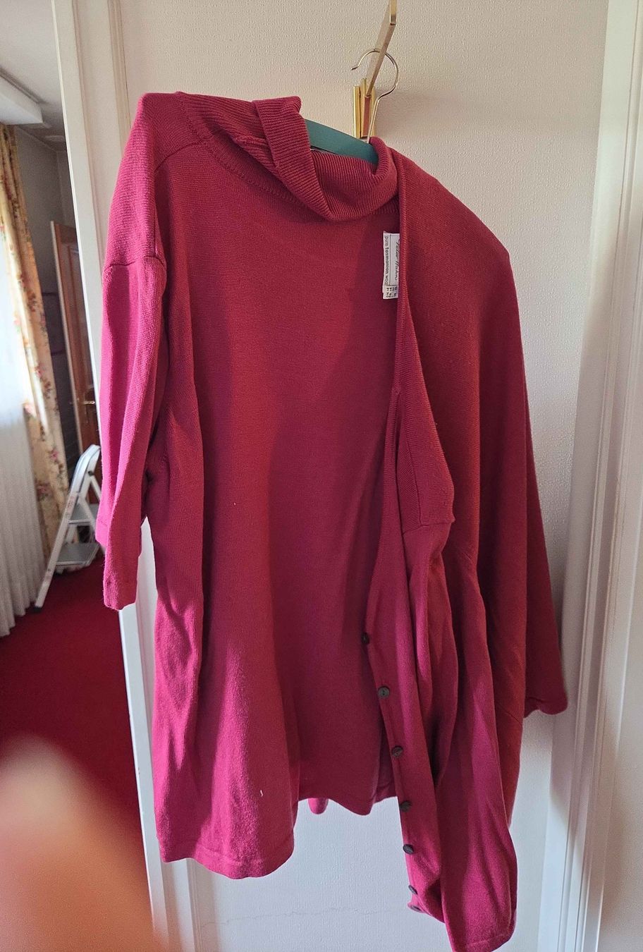 Kleiderpakete: Peter Hahn Set Pullover und Strickjacke Damen Grösse XL – Gebraucht aus Binningen von Entruempeln 2