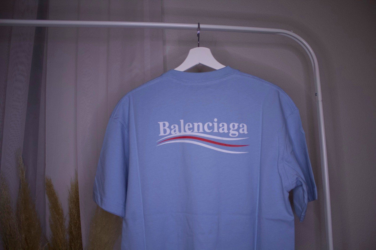 Balenciaga T-Shirts: Balenciaga T-Shirt – Neu und originalverpackt aus Oftringen von jaskogmbh