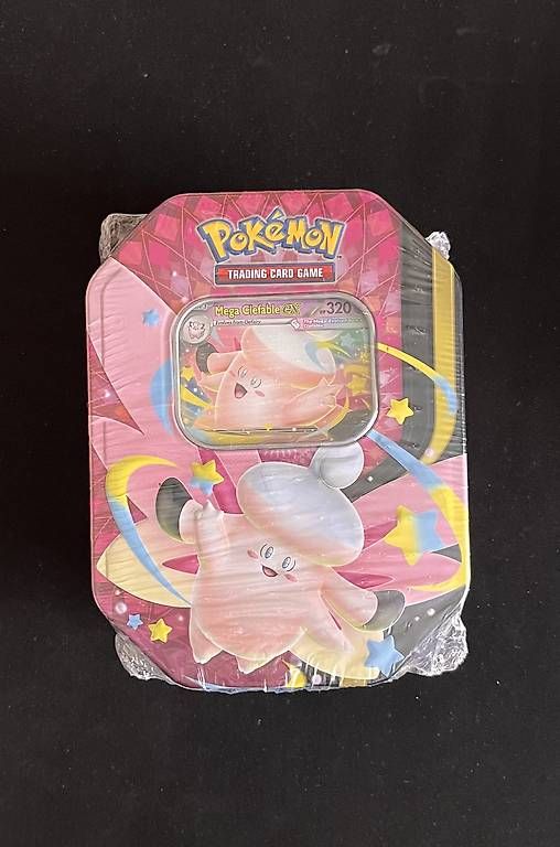 Pokémon Sammelbilder & Trading cards: Pokémon Tin Mega Clefable ex – Neu und originalverpackt aus Novazzano von sam_l5yk
