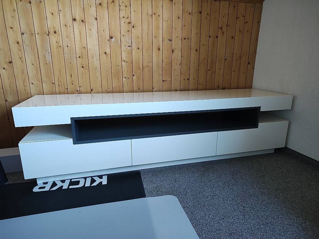 Mobili TV: TV Lowboard – Usato da Altstätten SG venduto da RK93 1