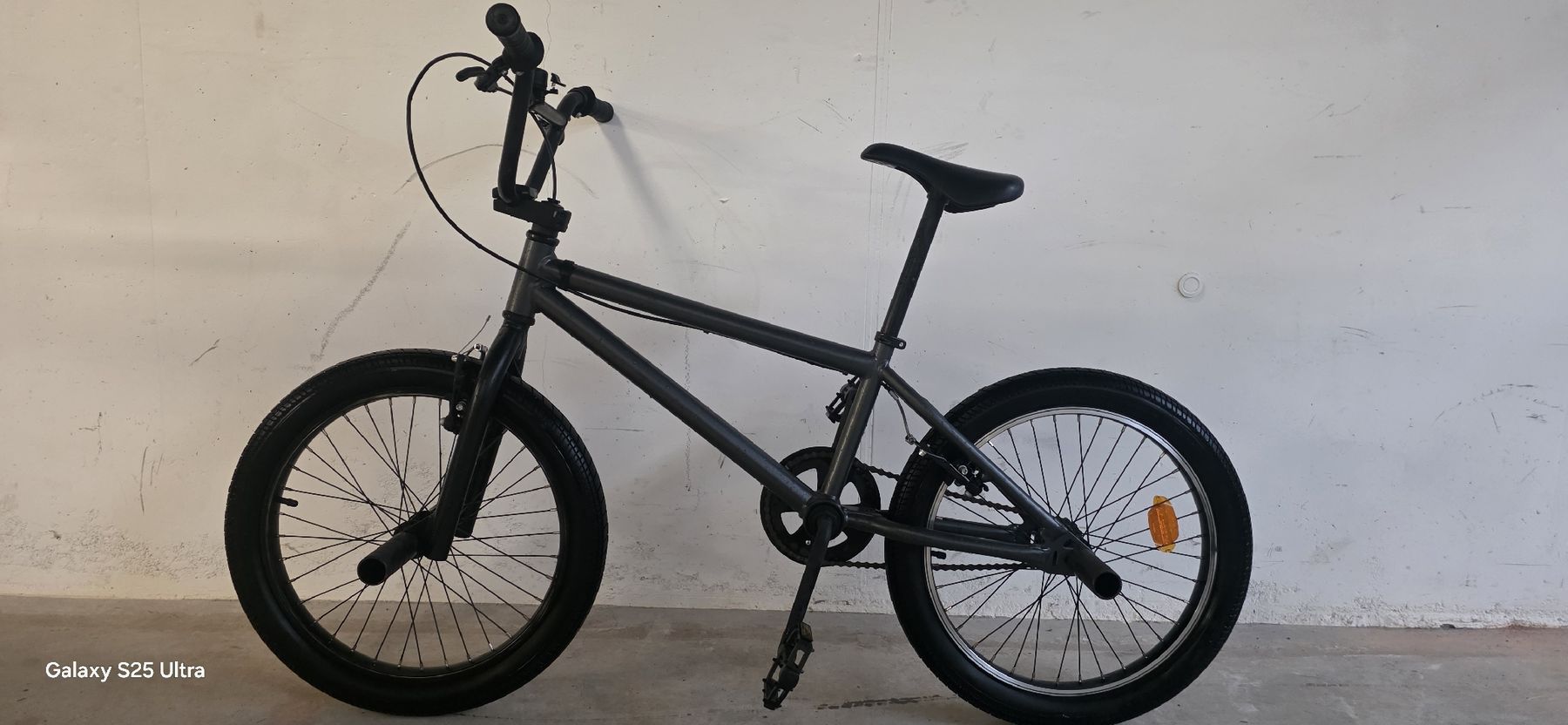 Decathlon Biciclette: BMX B'TWIN / Decathlon 20 Zoll – Usato da Buchs SG venduto da MATGEOMAR