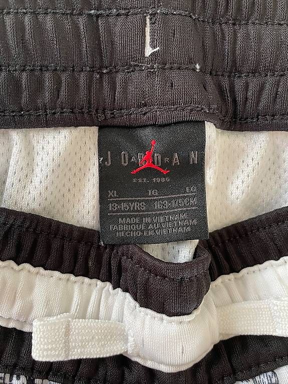 Jordan Lotti di vestiti: Kleiderpaket Jordan, Gr. 164/170 – Nuovo (secondo la descrizione) da Lufingen venduto da mar_v5lj 4