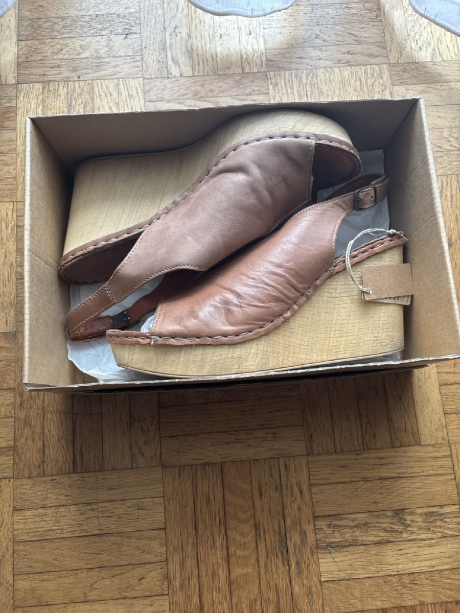 Scarpe da donna: Leather Sandals - Light Brown - 40 – Usato da Kloten venduto da SL_Oliver 1