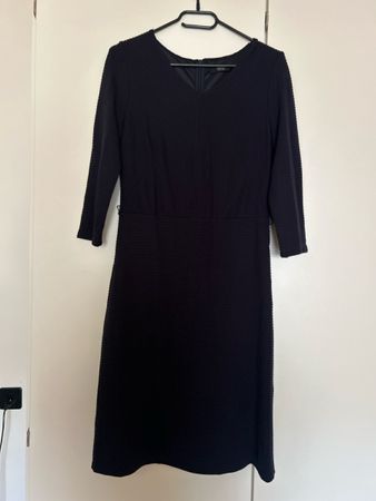 Kleid s.Oliver Black Label dunkelblau Grösse 36