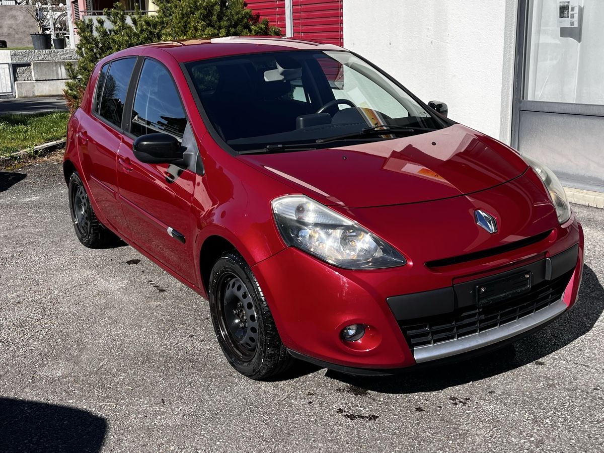 Renault Autos: Renault Clio 1.2 ab MfK Navi Klima – Gebraucht aus Widnau von Kakaoschlucker 1