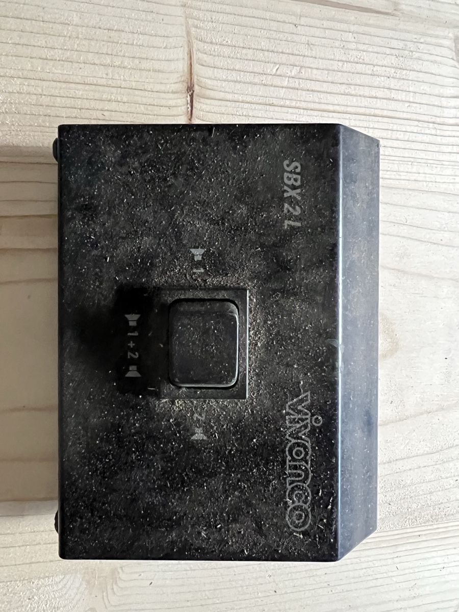 Radios: Stereo Lautsprecherumschalter 2 stk – Gebraucht aus Bonaduz von MalvinPMP