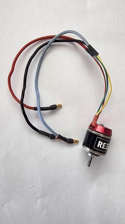 RC Modellbau: RC Reely Brushless Outrunner ca. 1500kV mit Kabel – Gebraucht aus Grüningen von scotus82 1