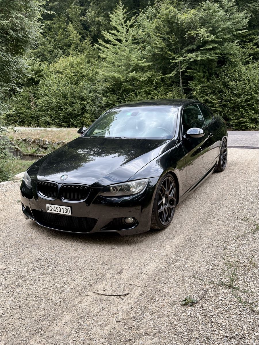BMW Autos: BMW 330i Cabrio  – Gebraucht aus Kleindöttingen von arm_d9qm