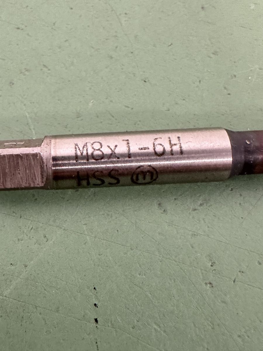 Tutti gli attrezzi: Gewindebohrer, thread tap,  M4, M6, M8, M12 – Usato da Aarberg venduto da SNMachines 3