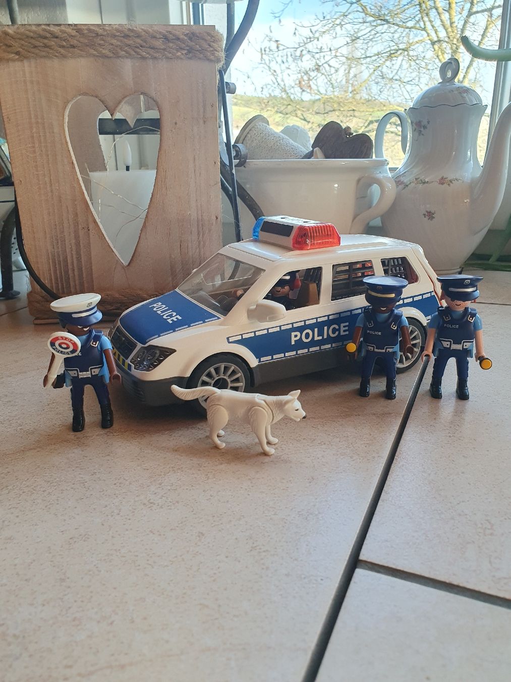 Playmobil Giocattoli: Playmobil Polizei Auto 6873 – Usato da Herznach venduto da _.Puch._ 1