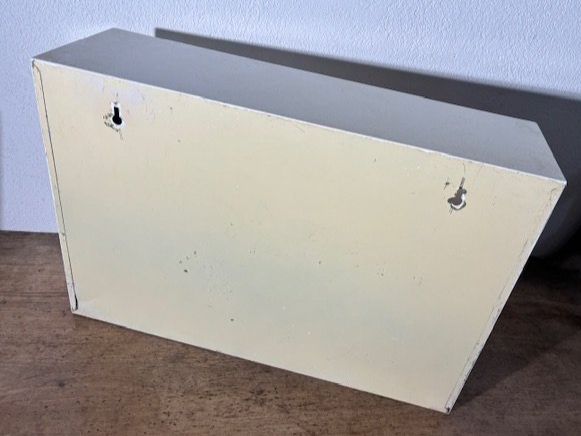Armadietti a specchio: VINTAGE "MEWA"-Hängeschrankt – Usato da Zürich venduto da Baumgarten05 1