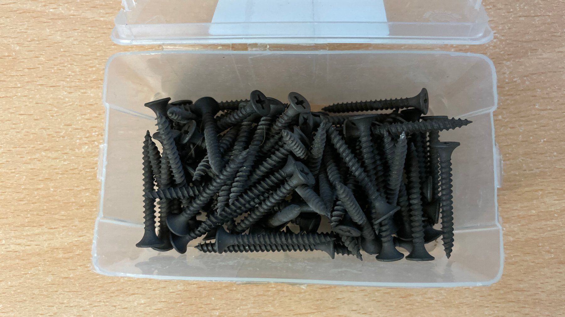 Alle Werkzeuge: Schwarze Schnellbauschrauben 3.9x35 mm – Neu (gemäss Beschreibung) aus Glattfelden von cybermaxx