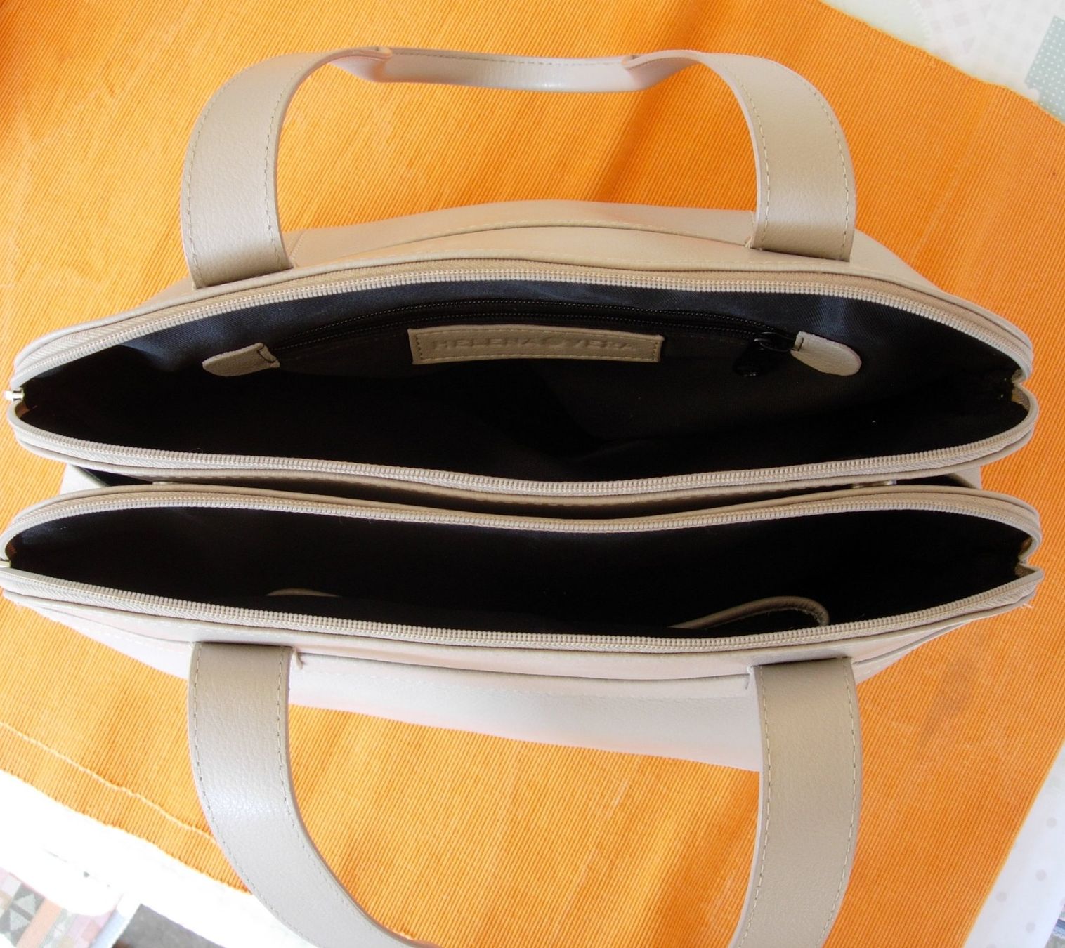 Sacs femmes: HELENA VERA - Damentasche/ Shopper - LEDER – D'occasion à Basel par Grbina64 7