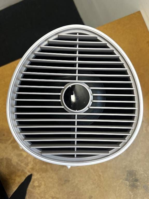 Purificatori d'aria: Philips Luftreiniger Air Purifier VitaShield HEPA Filter – Usato da Bonstetten venduto da YinNation 4