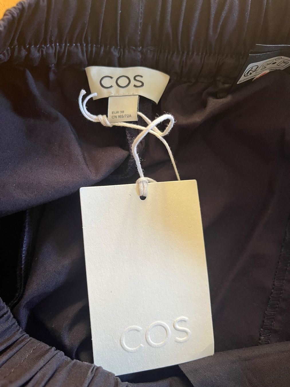 Cos Pantalons: Cos Barrel pants – D'occasion à Bern par marinouzien 3