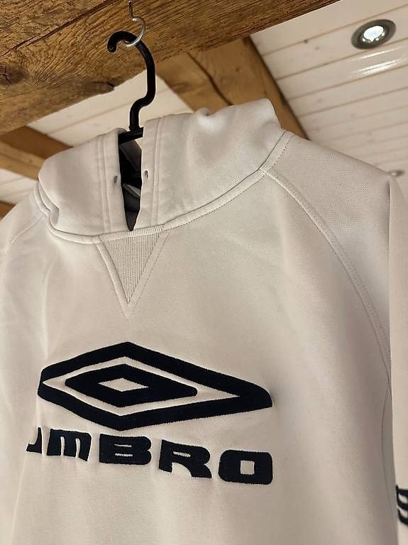 Maglioni & Felpe: Vintage UMBRO Pullover / GR L – Usato da Wädenswil venduto da user00643436 1