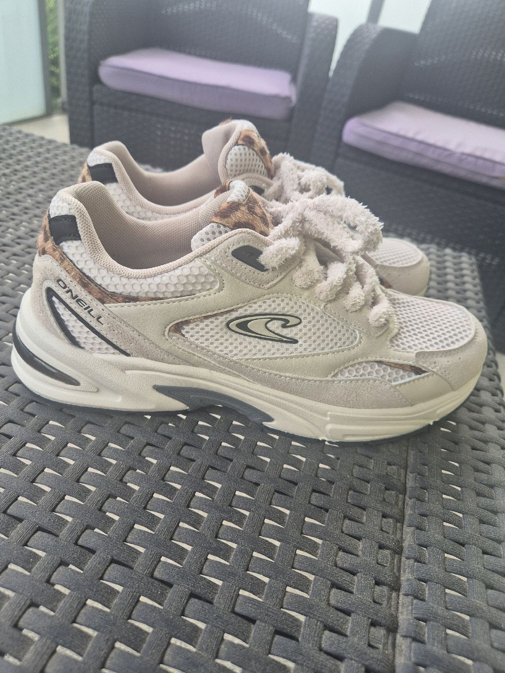 Scarpe da donna: Basket taille 40 – Nuovo (secondo la descrizione) da BIEL/BIENNE venduto da rac_5tsm