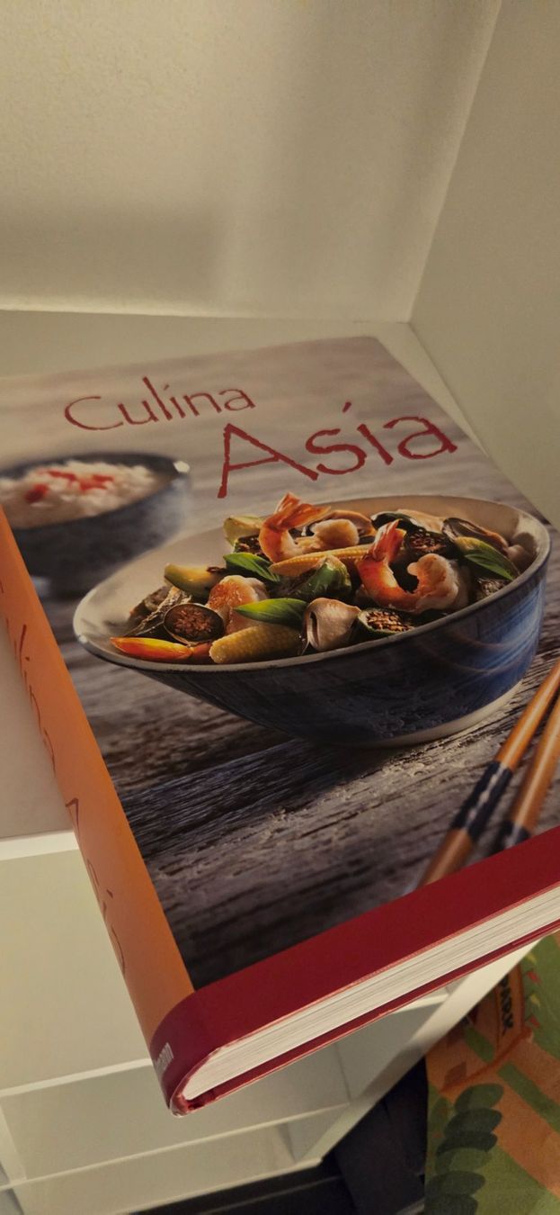 Libri: Buch:  Cusina Asia wie neu – Usato da Bremgarten b. Bern venduto da Marge7979