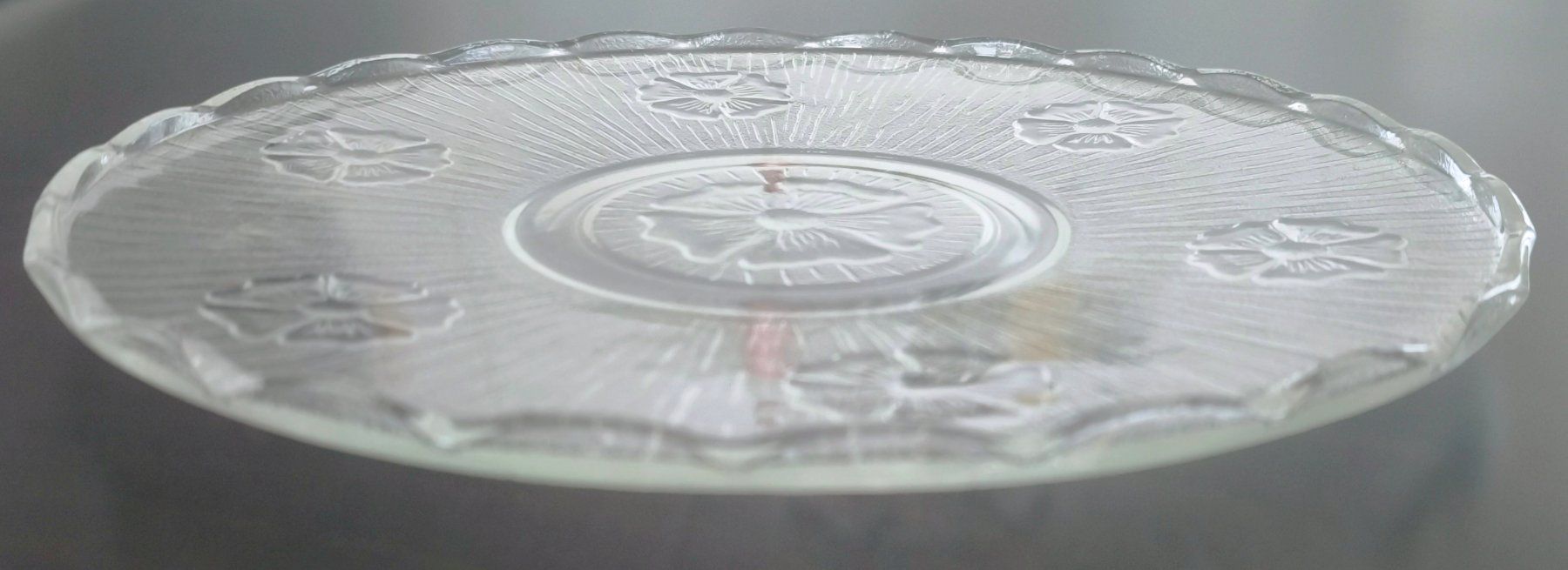 Piatti: Glas Teller mit Blumenmuster, Vintage, Durchmesser 30cm – Usato da St. Gallen venduto da Arti24 5