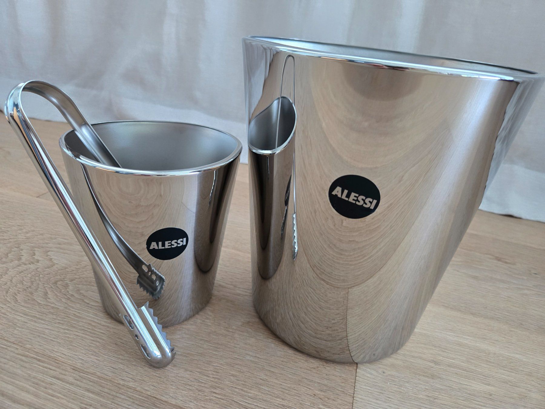 Alessi Altro: ALESSI "Bolly" Set: Weinkühler/Eiswürfeleimer/Zange – Usato da Immensee venduto da Pelab