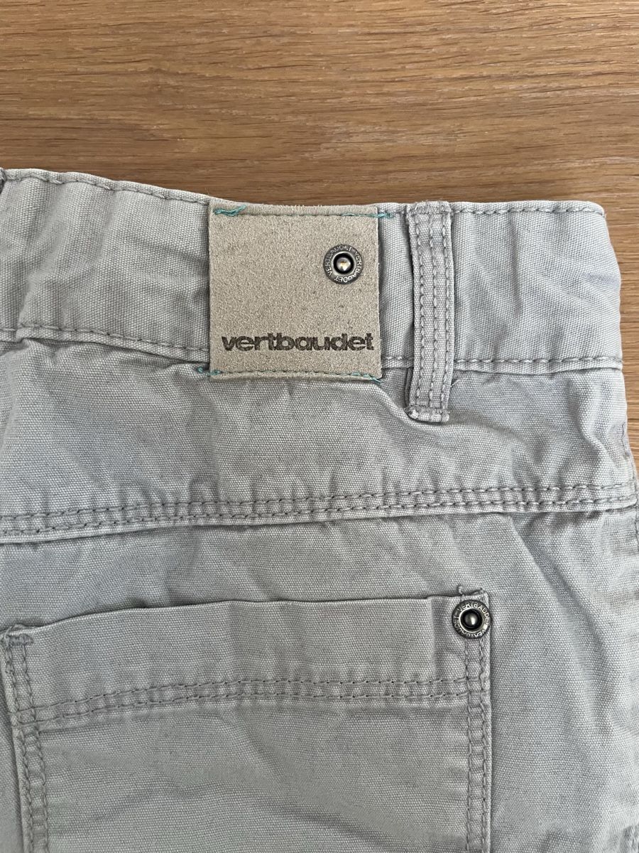 Vertbaudet Pantaloni: Kurze Hosen / Shorts – Usato da Aarwangen venduto da erd_ngx8 3