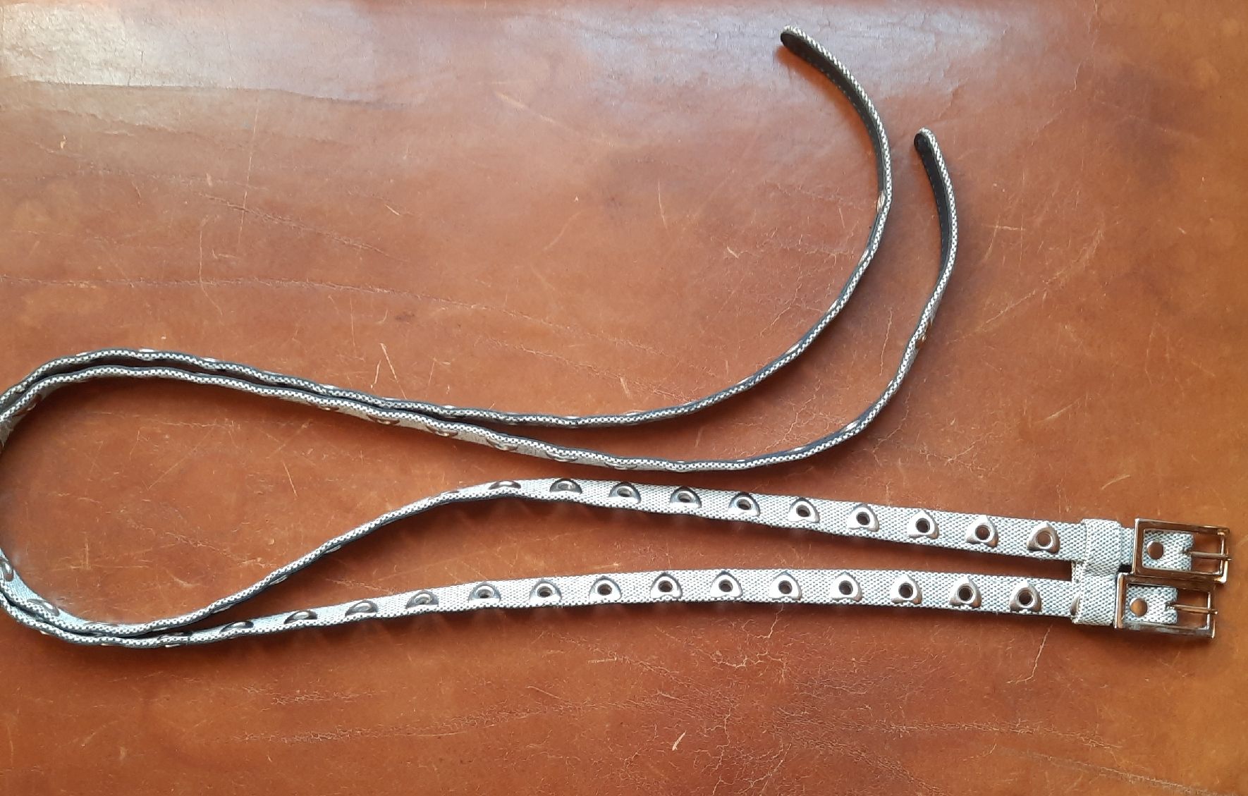Gürtel: Quicksilver Doppelgurt Nieten/Jeansoptik 90cm – Gebraucht aus wädenswil von saschmi1973