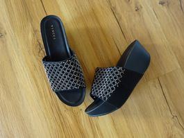 Schöne Plateau-Sandalen/Vincci
