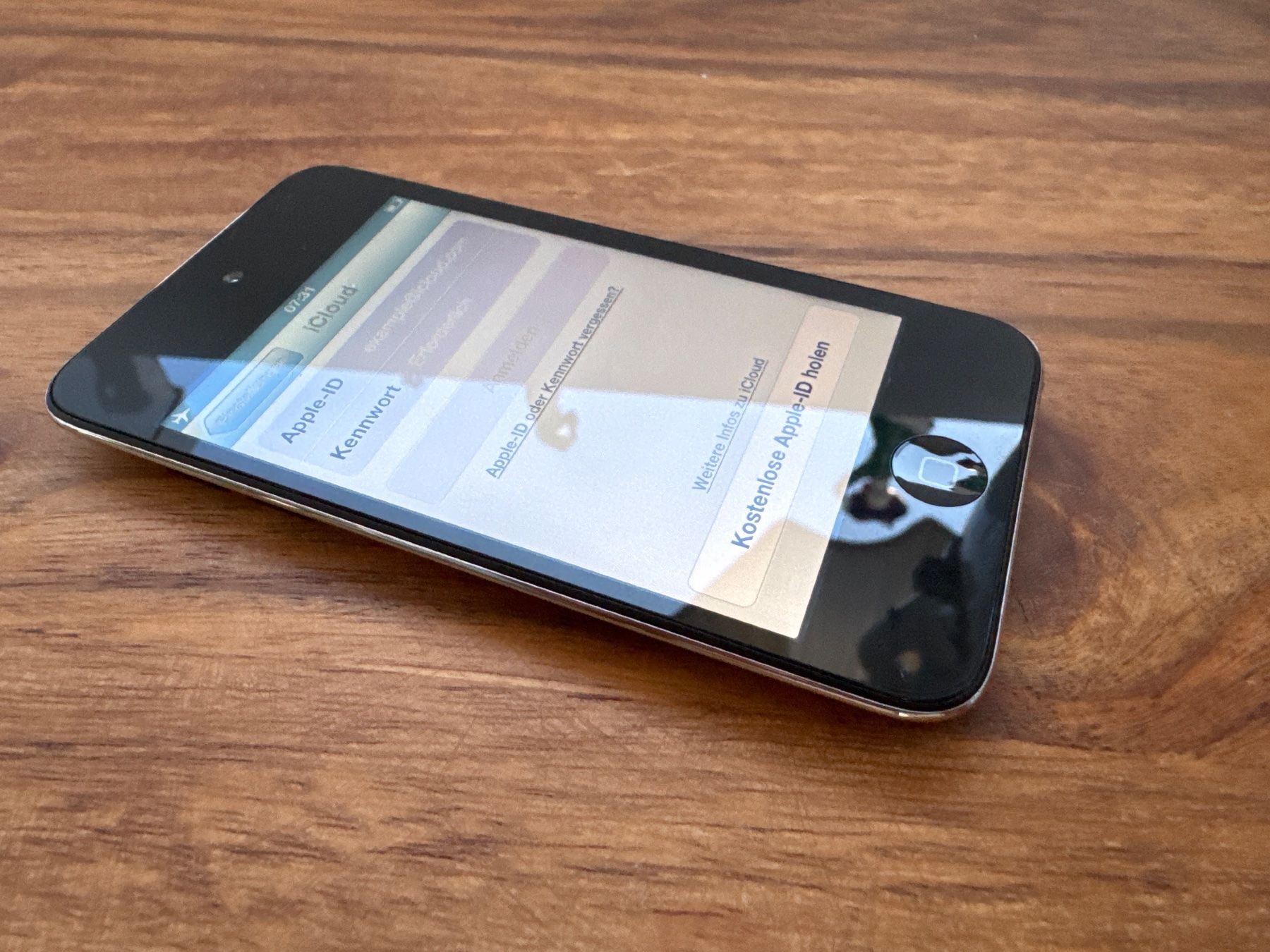 Apple Lettore multimediale portatile: iPod touch 4G 32GB – Usato da St. Gallen venduto da hae_6rmh 3