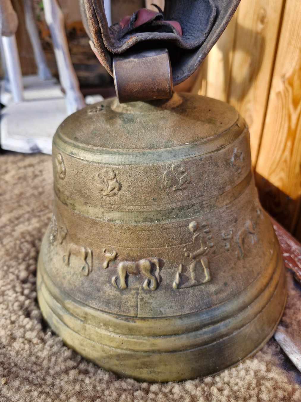 Cloches & sonnailles: Glocke Treichel – D'occasion à Guarda par rue_bpd7 3