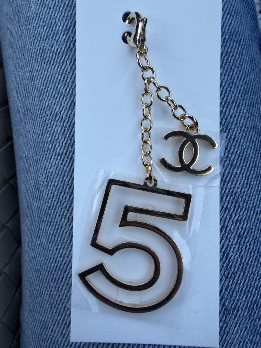 Chanel Ciondoli: Chanel N5 Anhänger orginal – Nuovo e nell'imballaggio originale da Kreuzlingen venduto da vic_72qq 1