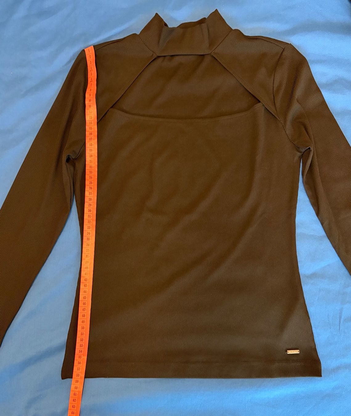 Guess Tops: Guess cut out top, size L. Stretch – D'occasion à Nyon par Deb_D39 7