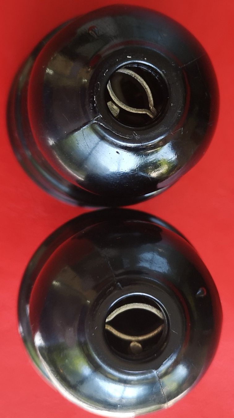 Spine: 2 alte Stecker Schutzkontaktstecker + 2-poliger C-Stecker? – Usato da Zürich venduto da Tanteemma369 7