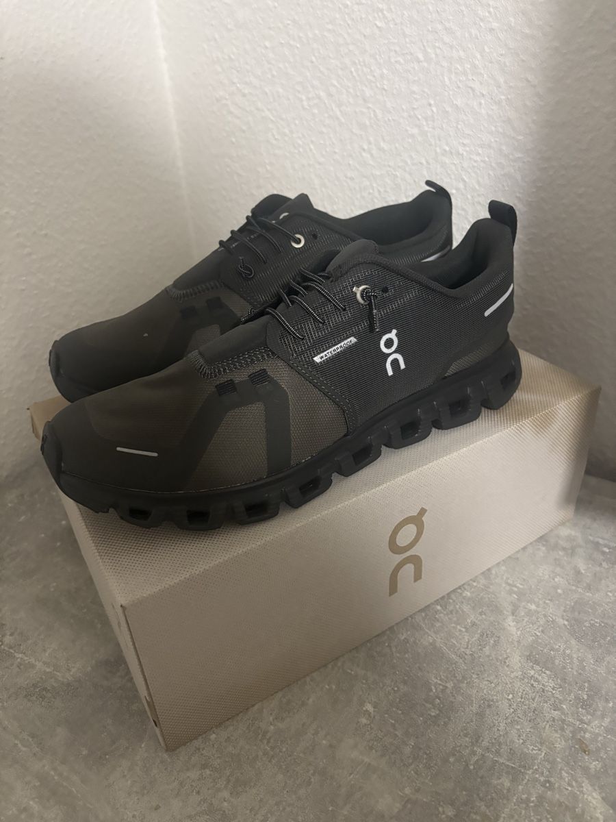 On Scarpe da uomo: On Cloud 6 WP schwarz EU 43  – Nuovo e nell'imballaggio originale da Luzern venduto da luzernbiregg
