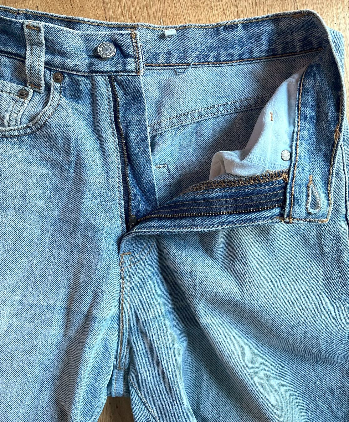 Levi's Jeans: Levi's Shorts W27 Vintage – Gebraucht aus Wabern von Leksan2 4