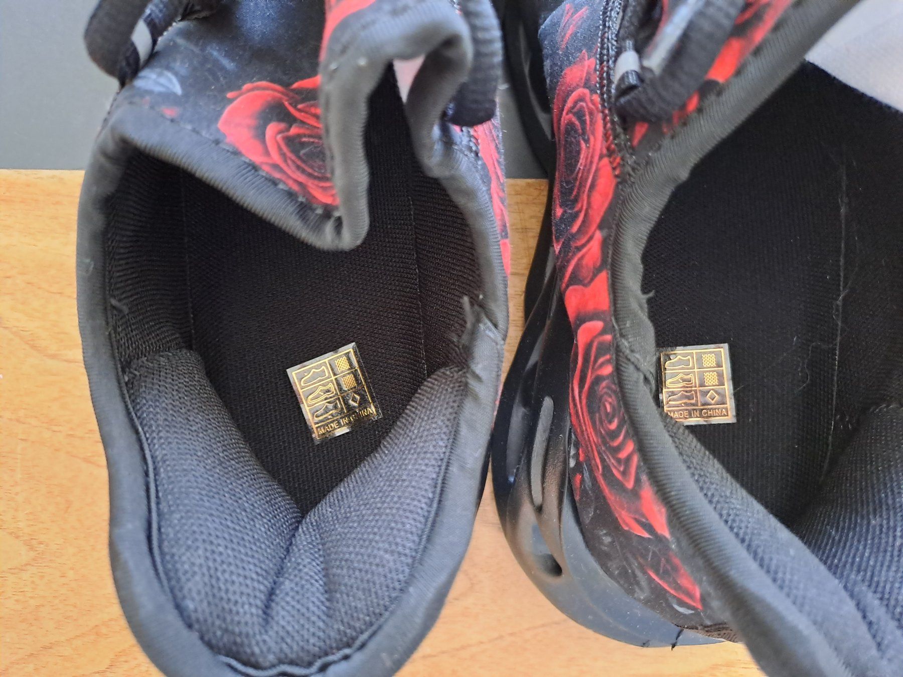 Damenschuhe: Halbschuhe Gothic / Rosen /schwarz Grösse 42 NEU – Neu (gemäss Beschreibung) aus Glashütten von Schwebefisch 1