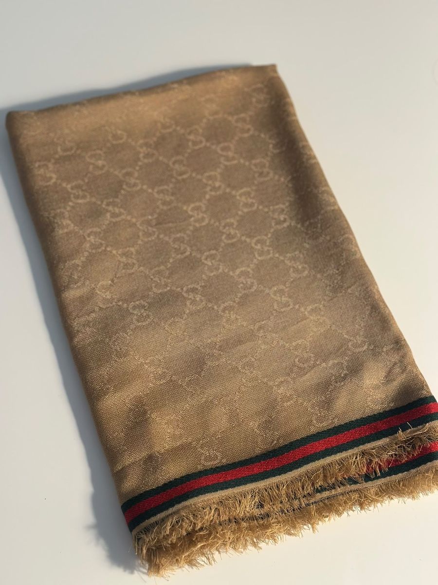 Gucci Foulards, Tücher & Schals: Écharpe Gucci  – Gebraucht aus Denges von tin_2fxr 2