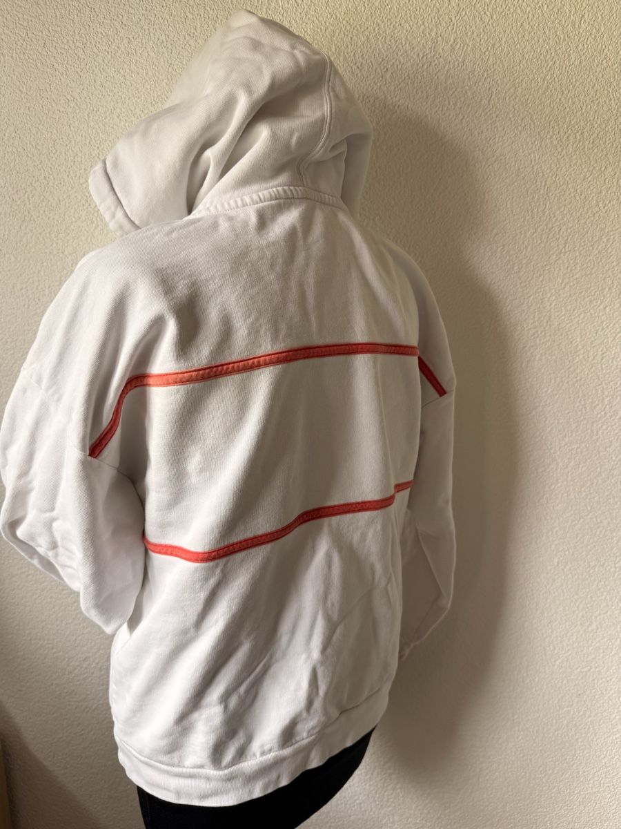 Levi's Maglioni & Felpe: Levi's sweat à capuche blanc vintage – Usato da Sugiez venduto da Mlle_Bakets 4