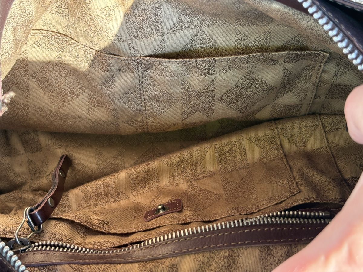 Sacs femmes: Ledertasche mit Schulterriemen – D'occasion à Rosshäusern par monk30 1