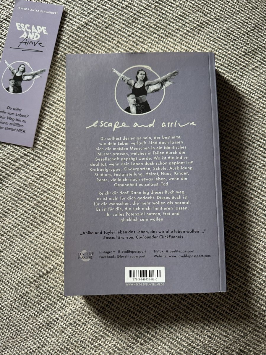 Libri: Escape and Arrive von lovelifepassport – Usato da Solothurn venduto da Vintage87 1
