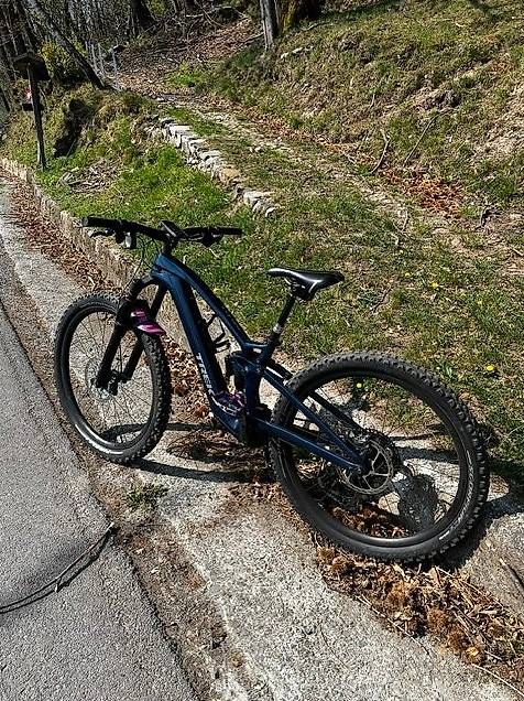 Biciclette: Trek E-Fuel EXe 9.8 XT mit Zusatzakku – Usato da Davos Dorf venduto da 1962davos