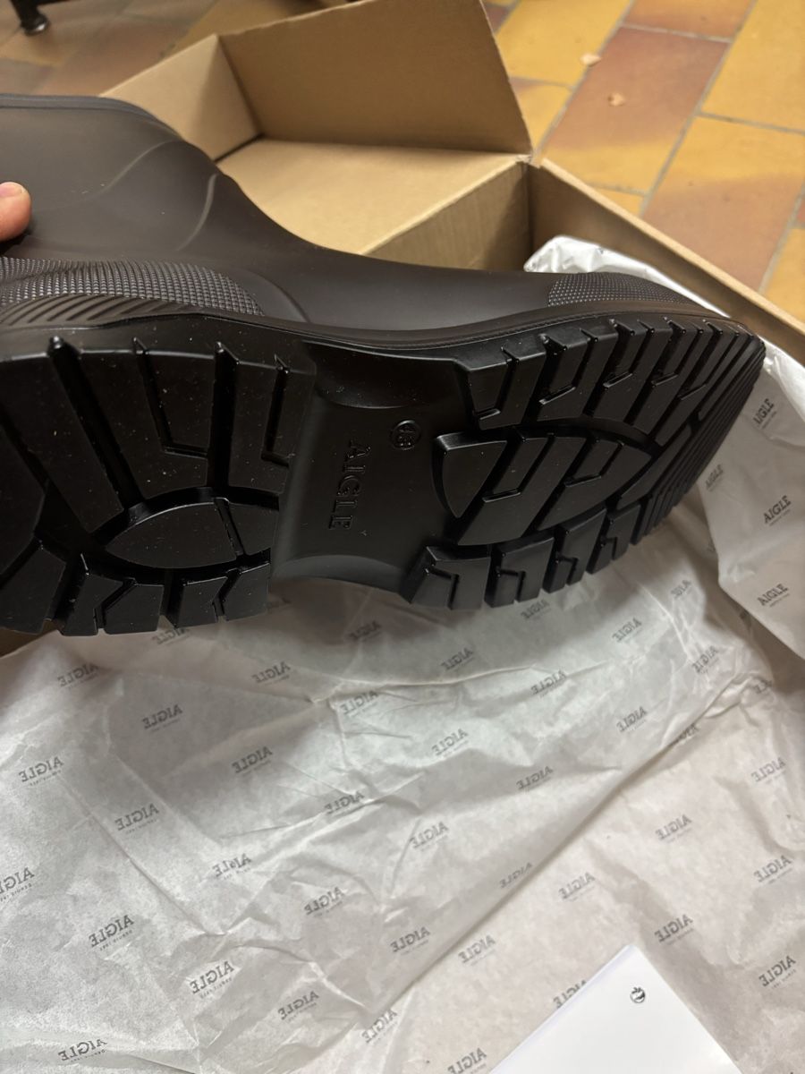 Scarpe da uomo: Aigle bottes de Pluie/securité 43 – Nuovo e nell'imballaggio originale da Morges venduto da Brunocunha05 2