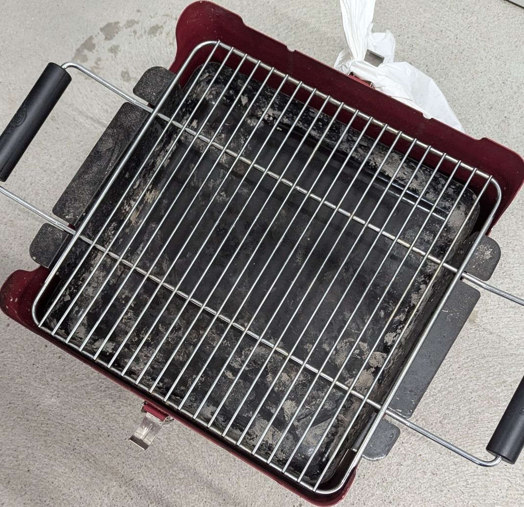 Griglie: Petit barbecue de balcon d'occasion – Usato da Zürich venduto da lad_6j8s