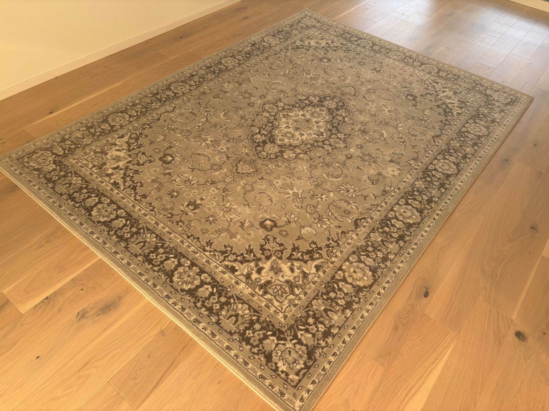 Tappeti: Kurzflor Teppich grau 170x230cm – Nuovo (secondo la descrizione) da Lömmenschwil venduto da pv_cr