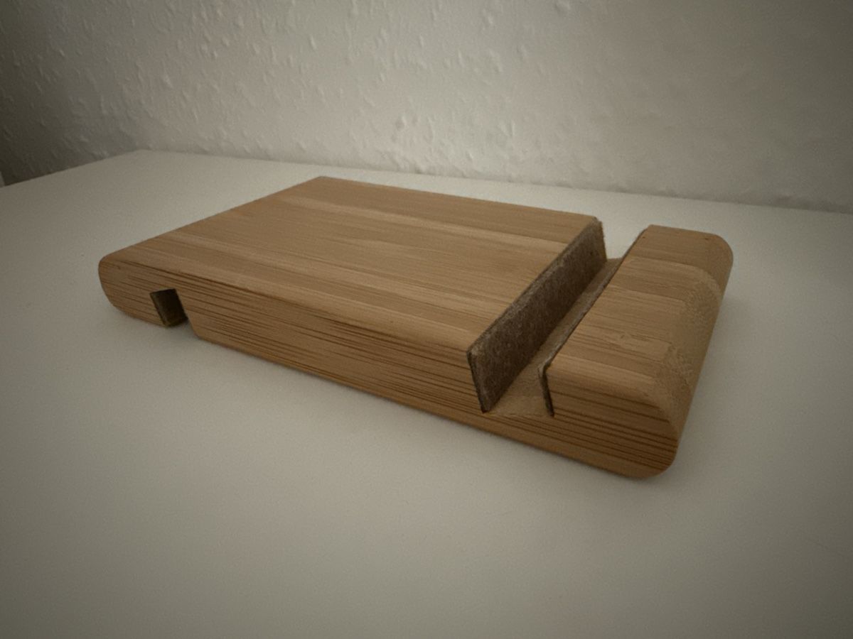 Ikea Staffe: IKEA Handy Halterung Bambus 13 x 8 cm – Usato da Basel venduto da jetzt-wird-gemistet