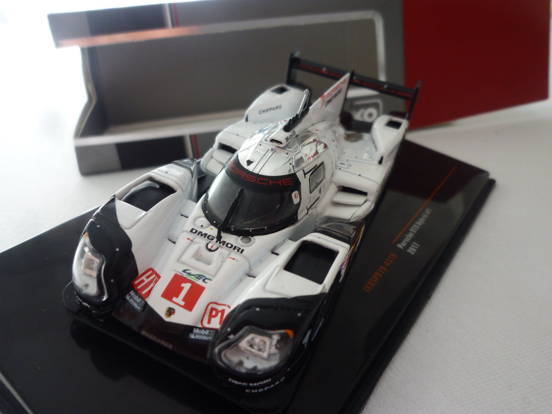 Porsche Modellini d'auto: Porsche 919 Hybrid (2017) – Nuovo e nell'imballaggio originale da Flawil venduto da Imperiosud 2