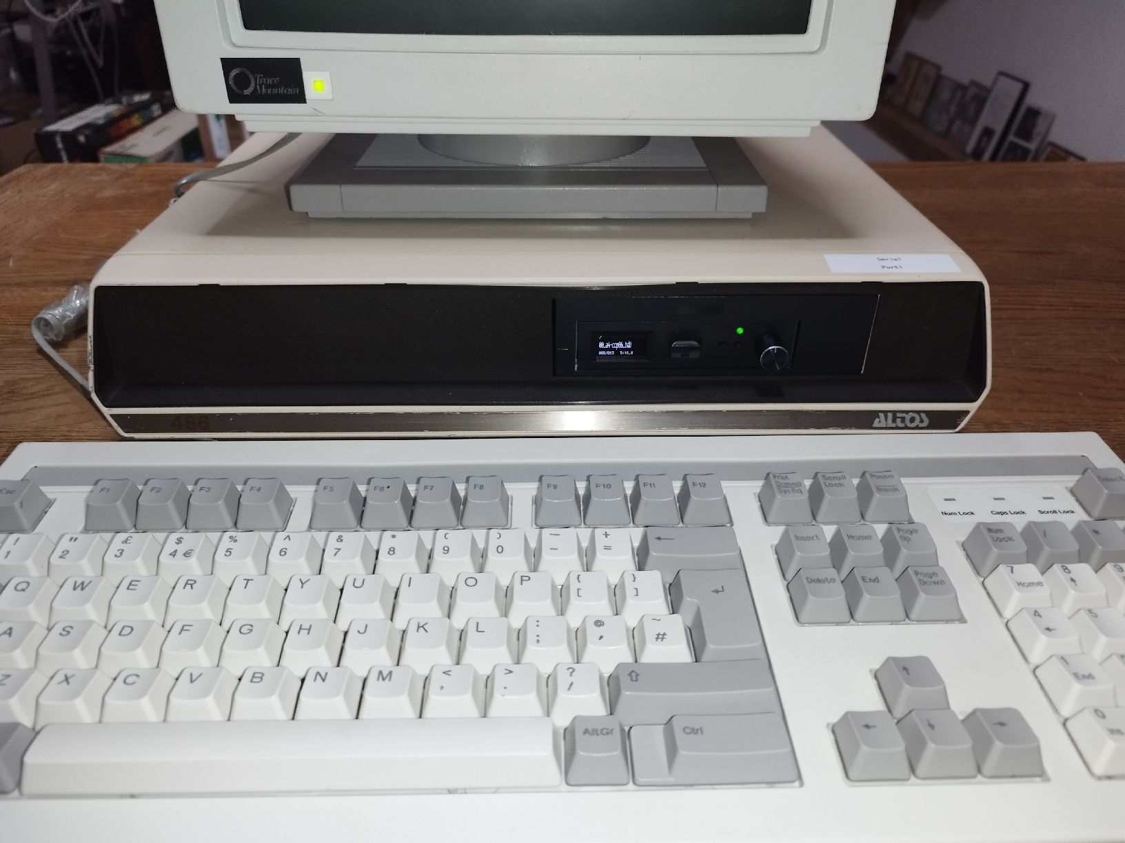 PCs: Altos 486 + Wyse 160ES terminal  – D'occasion à Domdidier par look80486 5