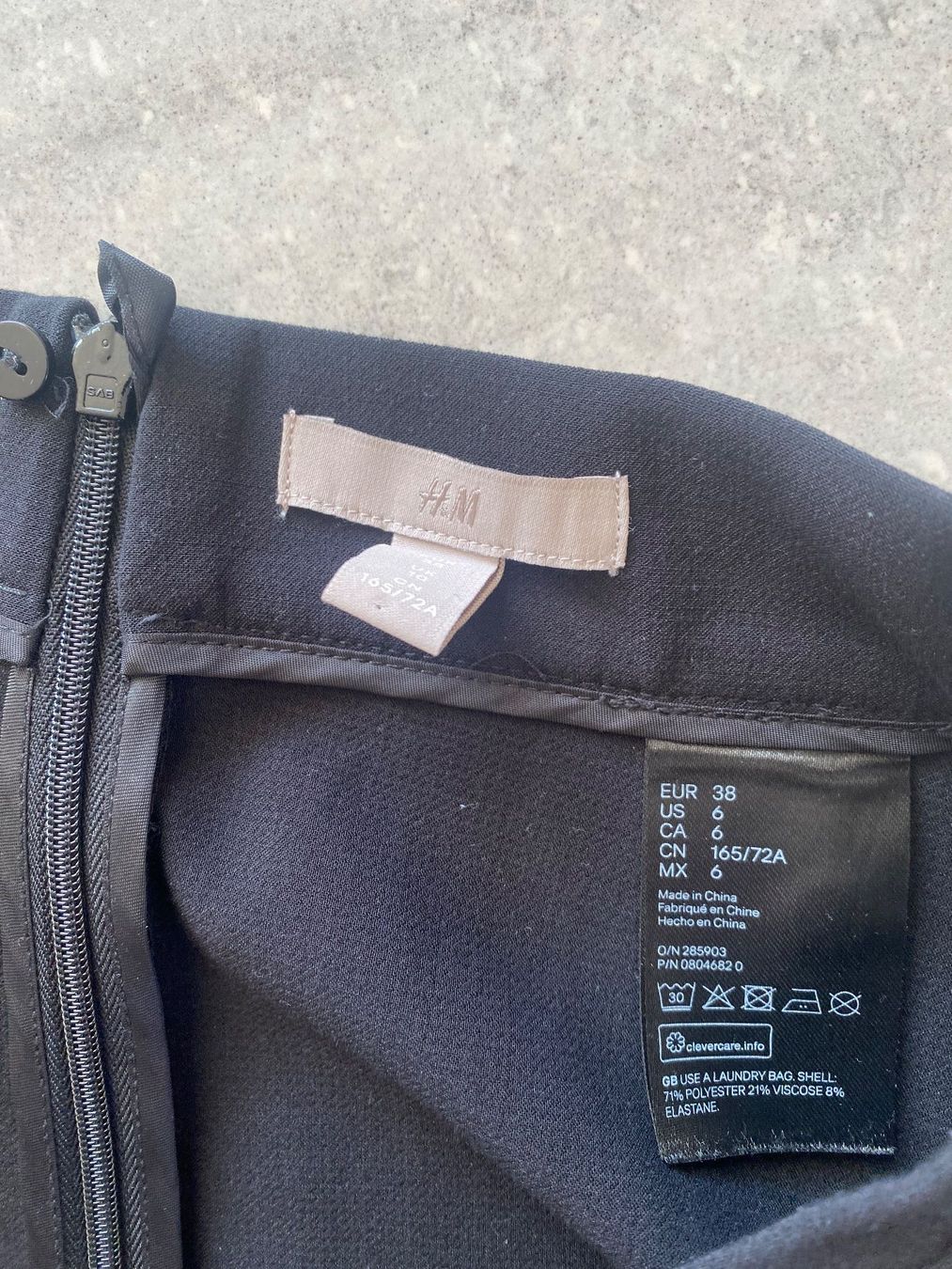 H&M Gonne: Schwarzer Rock von H&M - Grösse 38 – Usato da Uetikon am See venduto da cristalllina 5