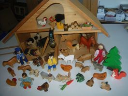Bauernhof Stall  mit 32 Holztieren
